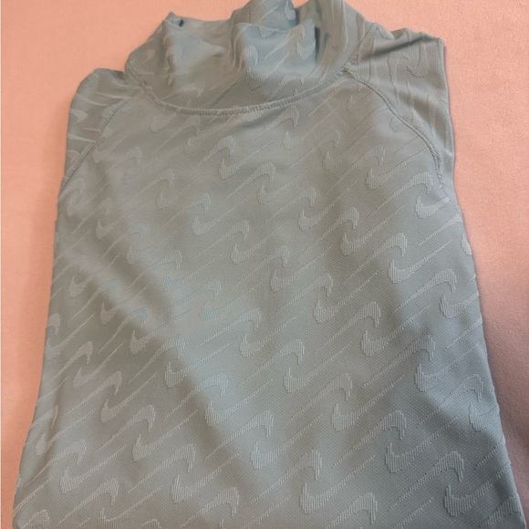 Nike‎ Women's Sportswear Icon Clash Long Sleeve Mock Neck Size Small - Picture 11 of 11